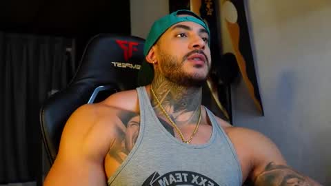 Snapshot of jackson__cottonwood chatting on October 31, 4:24 am JC online show from October 31, 4:24 am