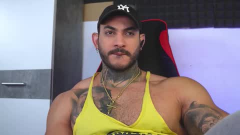 Snapshot of jackson__cottonwood chatting on November 22, 4:11 am JC online show from November 22, 4:11 am