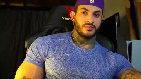 Snapshot of jackson__cottonwood chatting on December 1, 5:18 pm JC online show from December 1, 5:18 pm