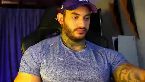 Snapshot of jackson__cottonwood chatting on December 3, 2:15 pm JC online show from December 3, 2:15 pm