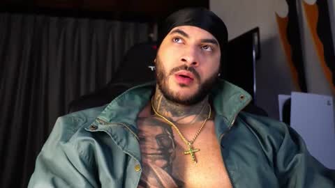 Snapshot of jackson__cottonwood chatting on December 4, 5:39 am JC online show from December 4, 5:39 am