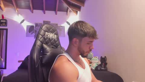 Snapshot of jackson_stifler1 chatting on January 26, 12:58 am Jckson Stifler online show from January 26, 12:58 am