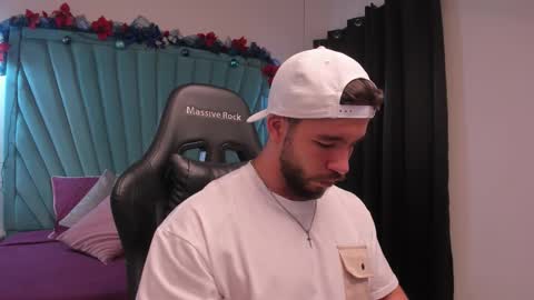 Snapshot of jackson_stifler1 chatting on December 14, 10:03 pm Jckson Stifler online show from December 14, 10:03 pm