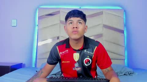 Jackson  online show from December 3, 7:11 pm