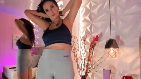 Jacky hoott online show from February 19, 11:50 am