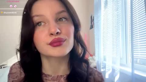 Lillian online show from March 26, 6:19 am