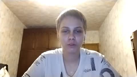 Snapshot of jaclynstreitenberge chatting on October 19, 2:07 pm Mary online show from October 19, 2:07 pm