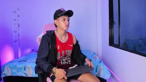 Snapshot of jacob_cullen_ chatting on February 20, 11:32 am JACOB online show from February 20, 11:32 am