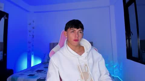 Snapshot of jacob_cullen_ chatting on March 5, 11:28 am JACOB online show from March 5, 11:28 am