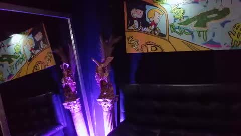 JACOB JAMES online show from June 19, 1:10 am