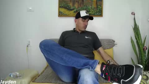 Jacob And Jayden online show from December 2, 6:47 pm