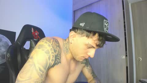 jacobb116 online show from September 16, 12:11 am