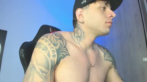 jacobb116 online show from October 8, 12:08 am