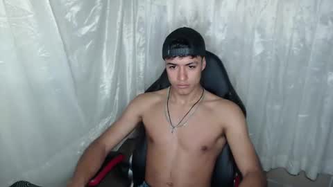 Jacobbakerr online show from December 17, 10:32 am