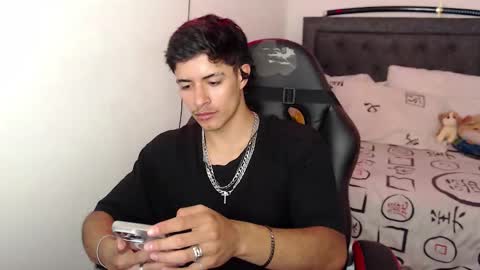 Jacobbakerr online show from April 16, 4:46 am