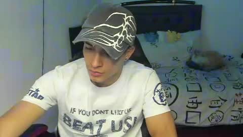 Snapshot of jacobbakerr chatting on June 19, 3:55 am Jacobbakerr online show from June 19, 3:55 am
