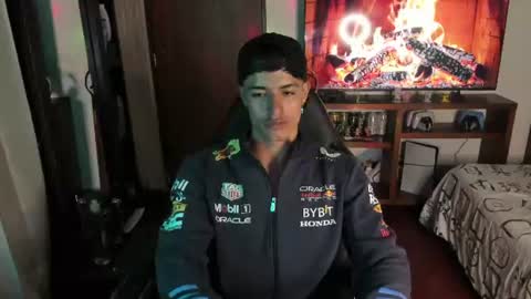 Snapshot of jacobbakerr chatting on July 22, 3:09 am Jacobbakerr online show from July 22, 3:09 am