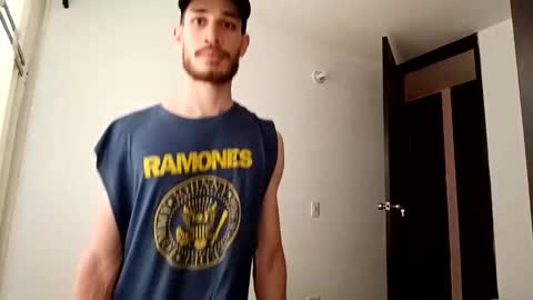 Snapshot of jacobmurphy2103 chatting on October 2, 3:19 pm JACOB ROBIN online show from October 2, 3:19 pm