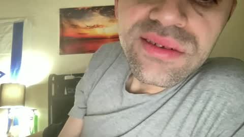 Snapshot of jacobr989 chatting on December 18, 5:59 am jacob online show from December 18, 5:59 am