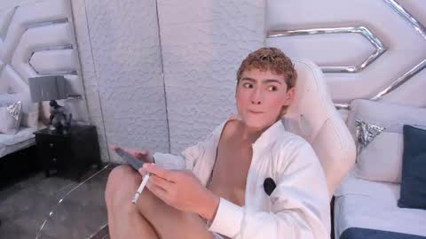 jacobrusso online show from January 18, 1:20 am