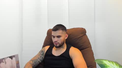 Snapshot of jacobsthorm chatting on December 9, 3:50 am jacobsthorm online show from December 9, 3:50 am