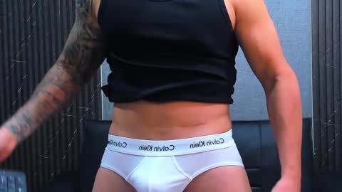 Snapshot of jacobsthorm chatting on October 31, 3:18 am jacobsthorm online show from October 31, 3:18 am