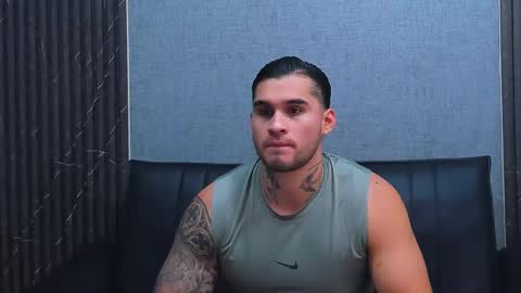 Snapshot of jacobsthorm chatting on November 19, 3:17 am jacobsthorm online show from November 19, 3:17 am