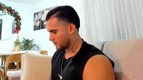 Snapshot of jacobsthorm chatting on December 18, 4:18 am jacobsthorm online show from December 18, 4:18 am