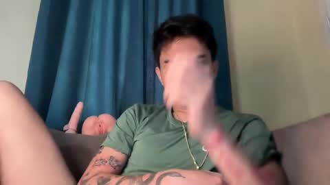 Snapshot of jacobthebezt chatting on April 4, 11:46 pm Jacob online show from April 4, 11:46 pm