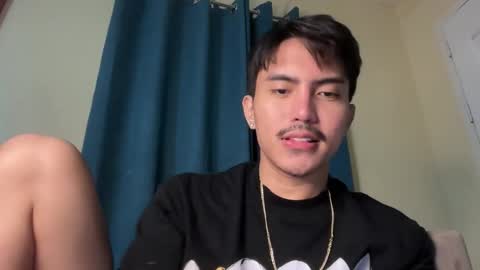 Snapshot of jacobthebezt chatting on April 17, 7:06 pm Jacob online show from April 17, 7:06 pm
