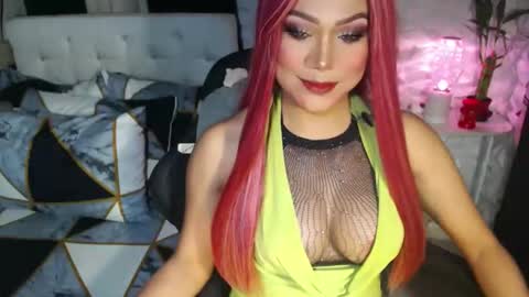 Snapshot of jacque_cole chatting on November 29, 12:57 am Jacque online show from November 29, 12:57 am