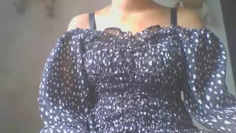 jacqueline_fernandez online show from September 19, 6:04 am