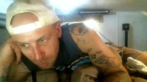 vincentlove online show from June 2, 7:05 pm