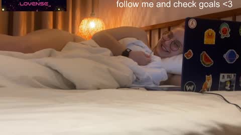 jacywinslat online show from December 16, 10:20 am