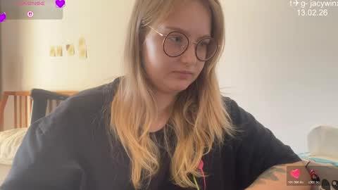 jacywinslat online show from February 13, 8:54 am