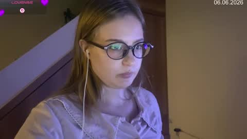 Snapshot of jacywinslat chatting on June 6, 3:39 pm jacywinslat online show from June 6, 3:39 pm