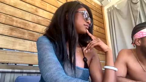 Snapshot of jada_valentine chatting on April 22, 12:02 am Jada online show from April 22, 12:02 am