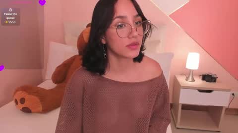 Snapshot of jade_evergreen_ chatting on October 10, 5:45 pm Jade online show from October 10, 5:45 pm