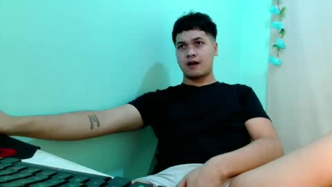 jade_halo online show from April 2, 8:06 pm