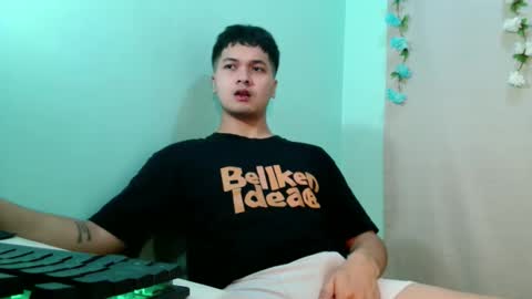 jade_halo online show from April 3, 2:37 pm