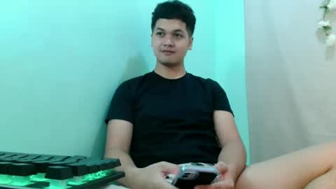 jade_halo online show from April 8, 3:12 pm