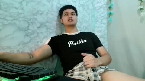 Snapshot of jade_halo chatting on April 19, 5:23 pm jade_halo online show from April 19, 5:23 pm