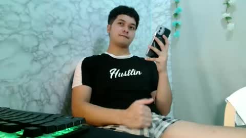 Snapshot of jade_halo chatting on April 19, 6:10 pm jade_halo online show from April 19, 6:10 pm