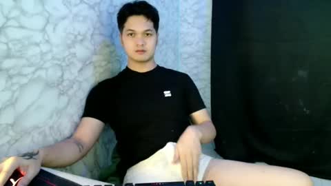 Snapshot of jade_halo chatting on June 1, 9:11 am jade_halo online show from June 1, 9:11 am
