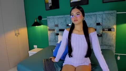 jade_lovv online show from March 24, 7:52 pm