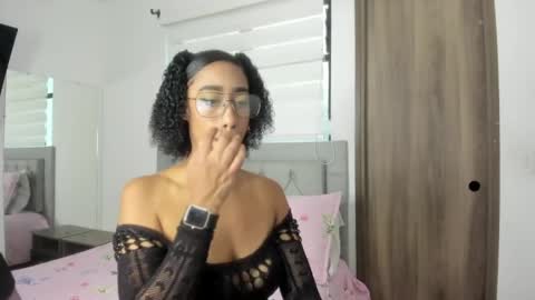 Jade smile online show from May 29, 3:32 pm