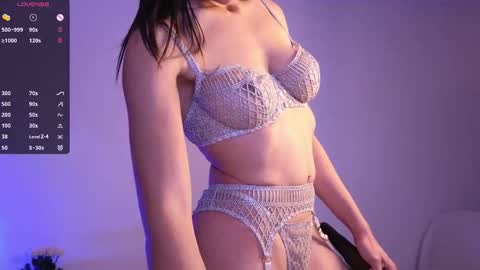 Snapshot of jade_paris chatting on November 21, 7:45 pm Jade Paris online show from November 21, 7:45 pm