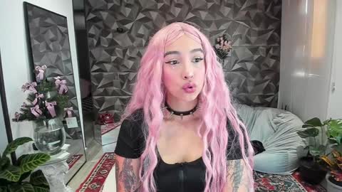 Snapshot of jade_porn chatting on December 4, 11:52 am Jade independent model online show from December 4, 11:52 am