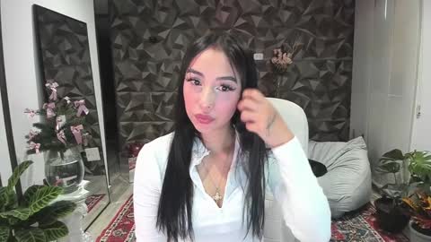 Snapshot of jade_porn chatting on December 5, 10:55 am Jade independent model online show from December 5, 10:55 am