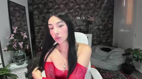 Snapshot of jade_porn chatting on December 6, 11:33 am Jade independent model online show from December 6, 11:33 am